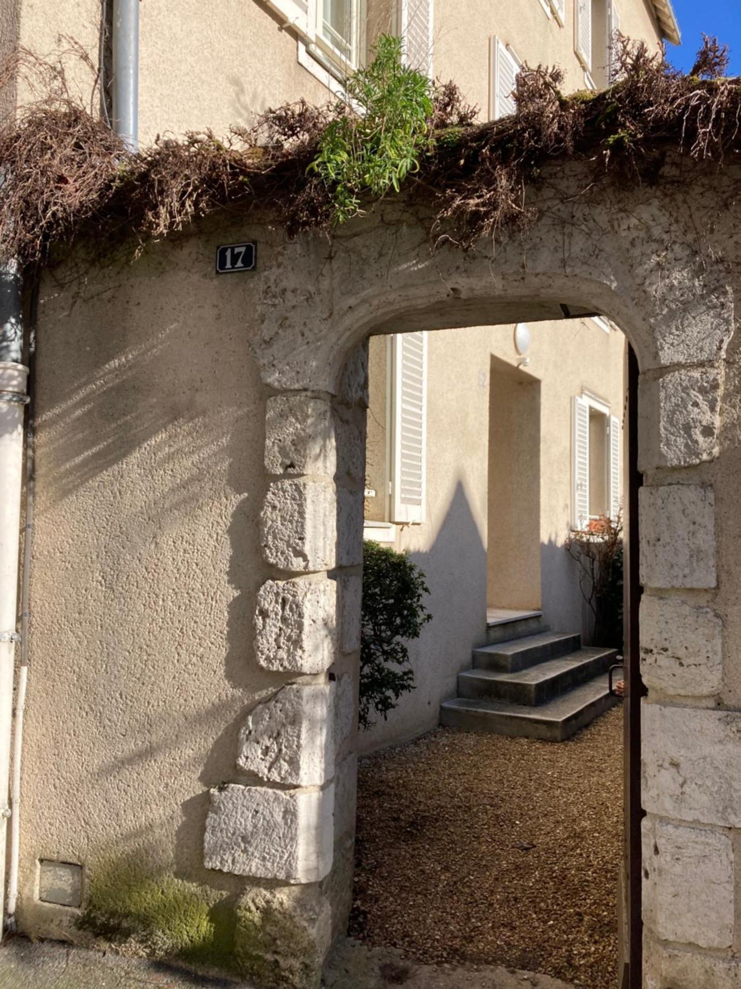 T3 De 55M2 Au Centre De Chartres Avec Parking Apartman Kültér fotó