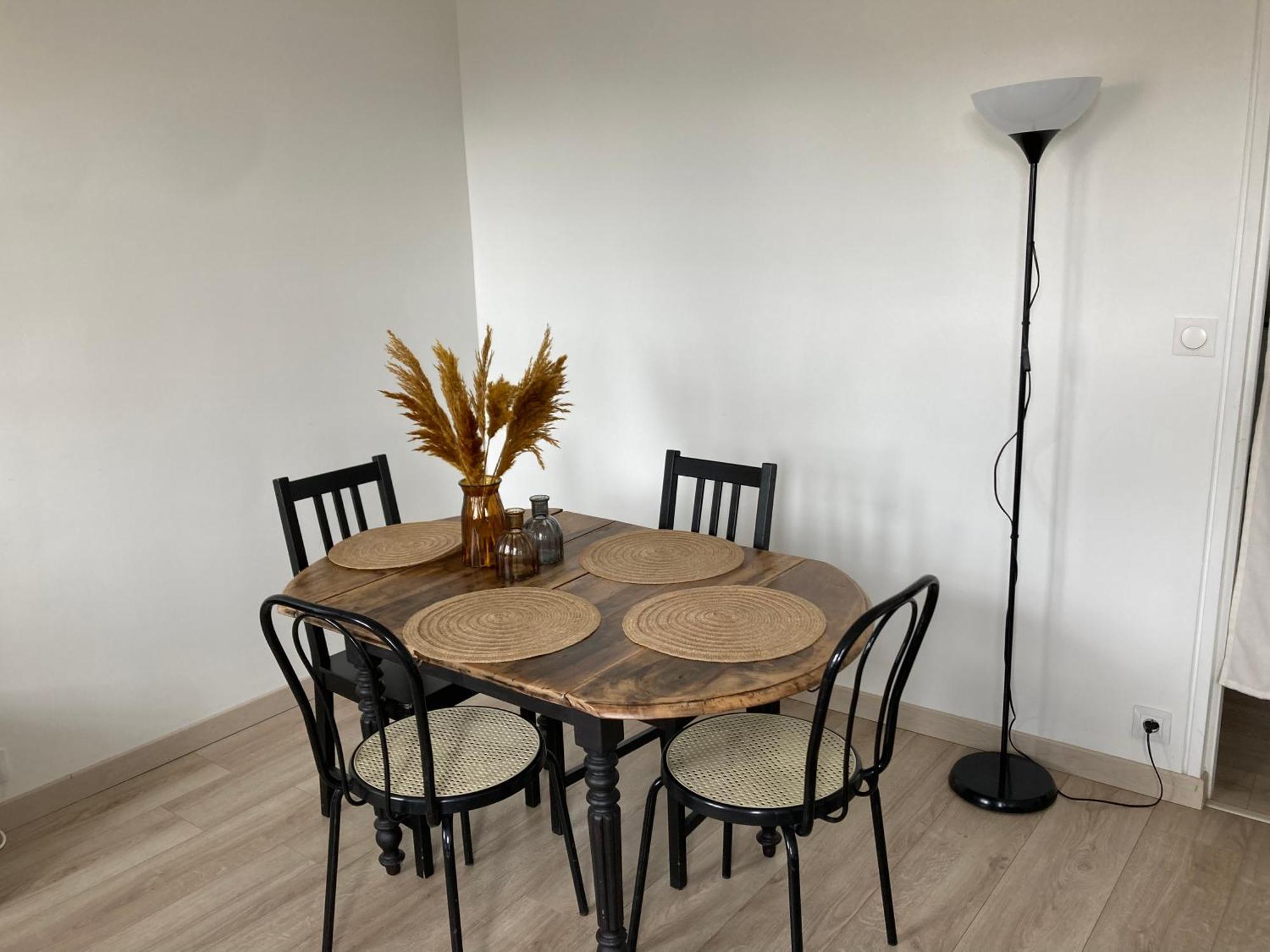 T3 De 55M2 Au Centre De Chartres Avec Parking Apartman Kültér fotó
